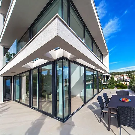 Apartment Golden Ray.1 *